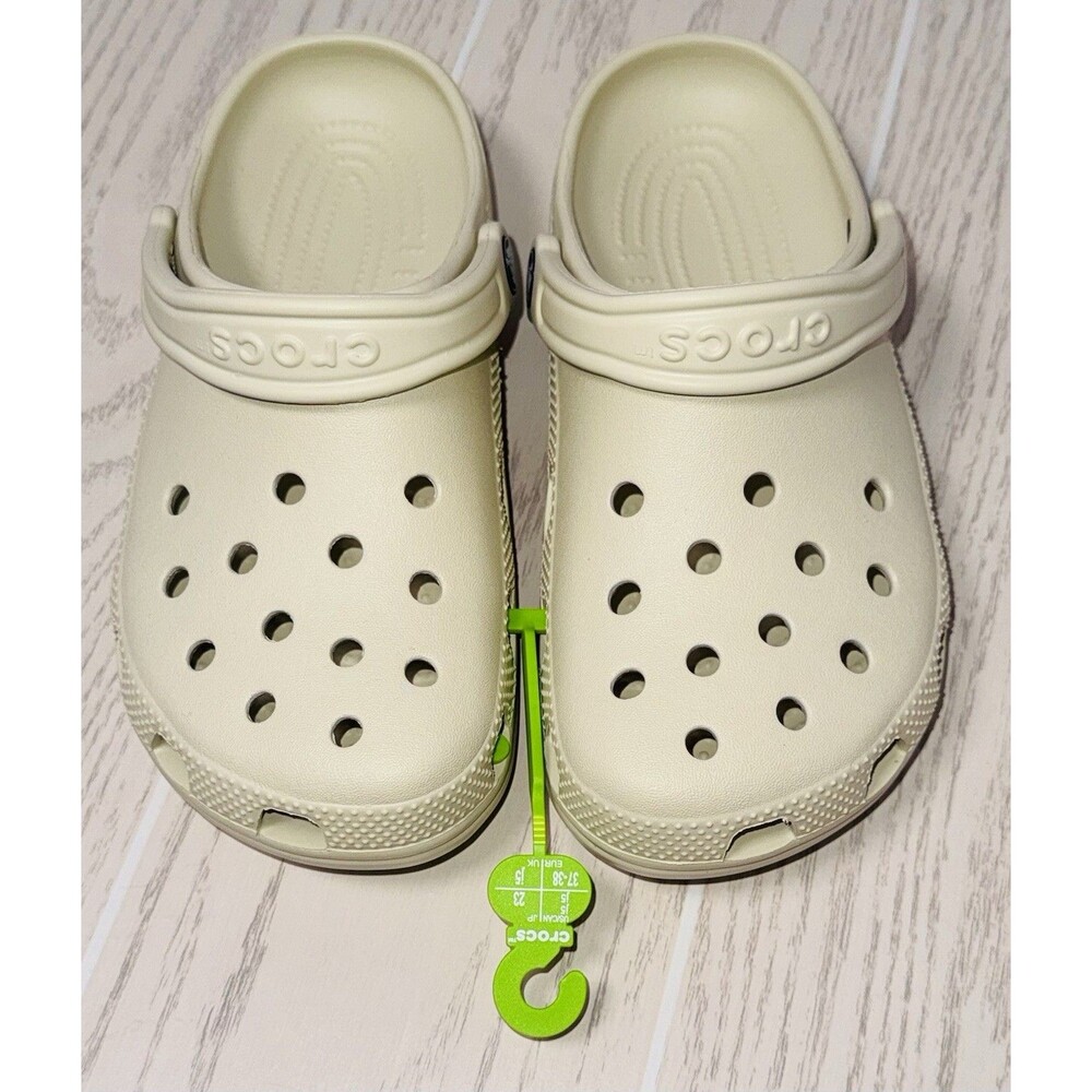 Crocs Classic Clog Unisex Kids Off White Rubber Clogs J5 (US 5) EU 37-38